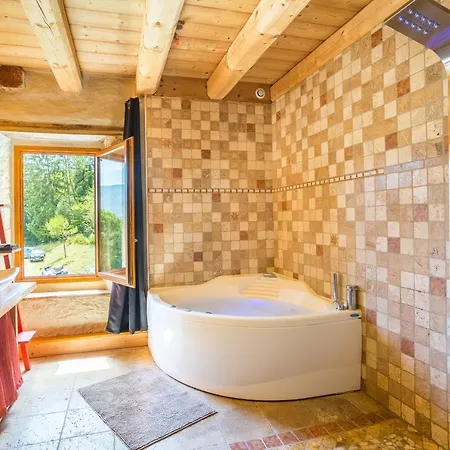 Les Esseroliettes Nature & 住宿加早餐酒店 3*